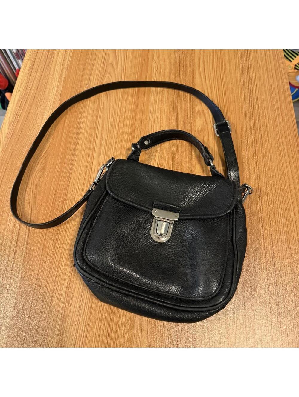 Vintage Roots phoebe leather shoulder bag 00s